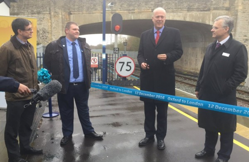 Transport Secretary Opens Oxford to Marylebone line